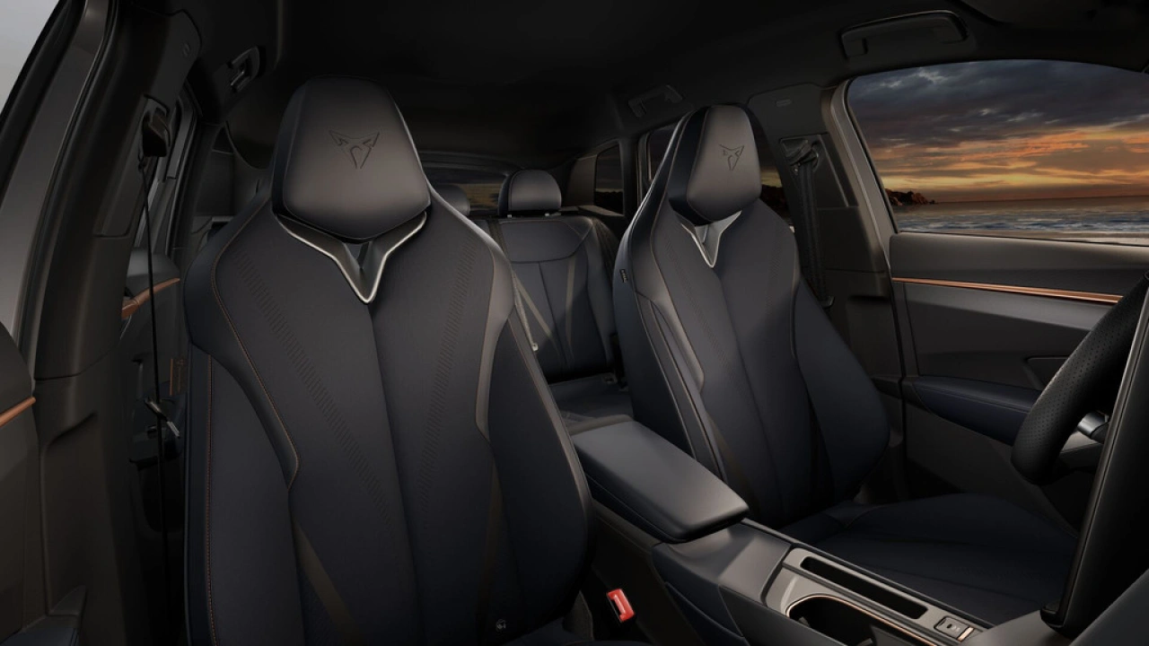 CUPRA Terramar 1.5 TSI e-Hybrid 272 6DSG VZ Performance