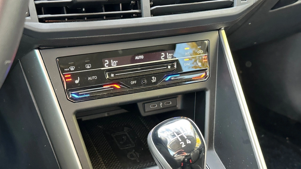 Volkswagen Polo 1.0 TSI 95pk Life Business Navigatie