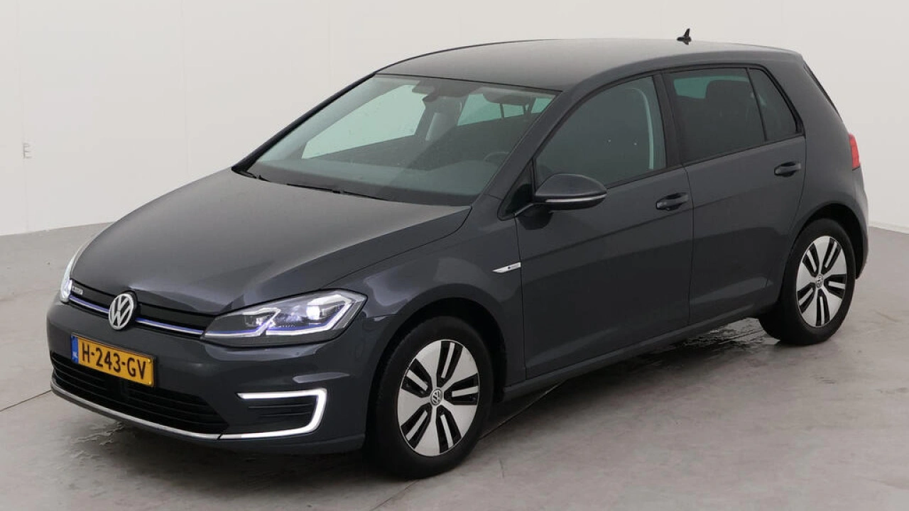 Volkswagen e-Golf E-DITION | Warmtepomp | Active Info Display | binnenkort beschikbaar |