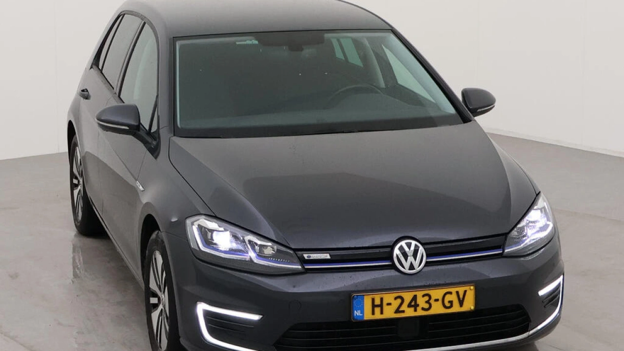 Volkswagen e-Golf E-DITION | Warmtepomp | Active Info Display | binnenkort beschikbaar |