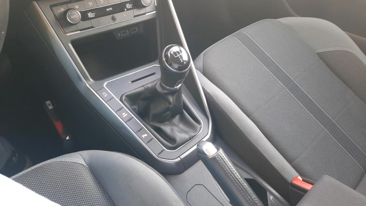 Volkswagen Polo 1.0 TSI Highline | Navigatie | Active Info Display | Parkeersensoren |