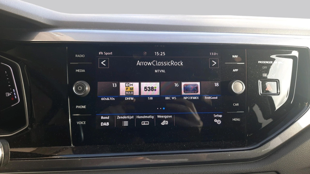 Volkswagen Polo 1.0 TSI Highline | Navigatie | Active Info Display | Parkeersensoren |