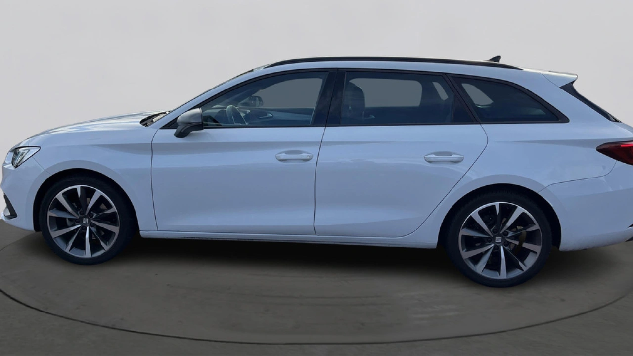 SEAT Leon Sportstourer 1.0 eTSI FR Business