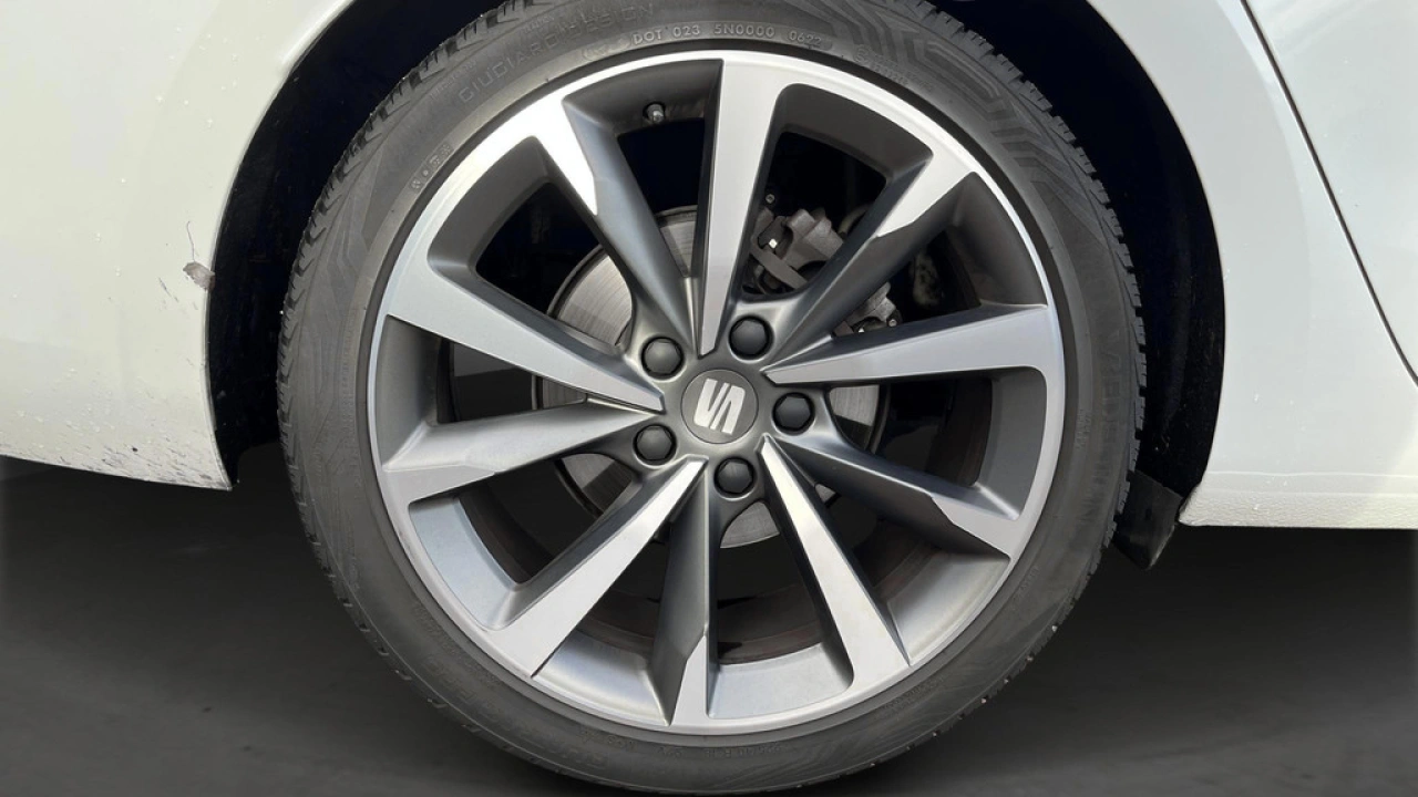 SEAT Leon Sportstourer 1.0 eTSI FR Business