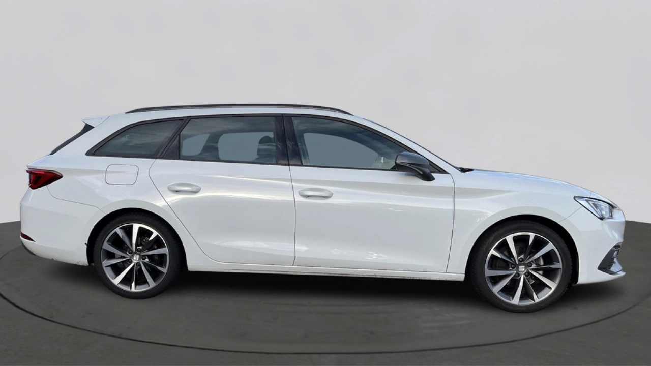 SEAT Leon Sportstourer 1.0 eTSI FR Business