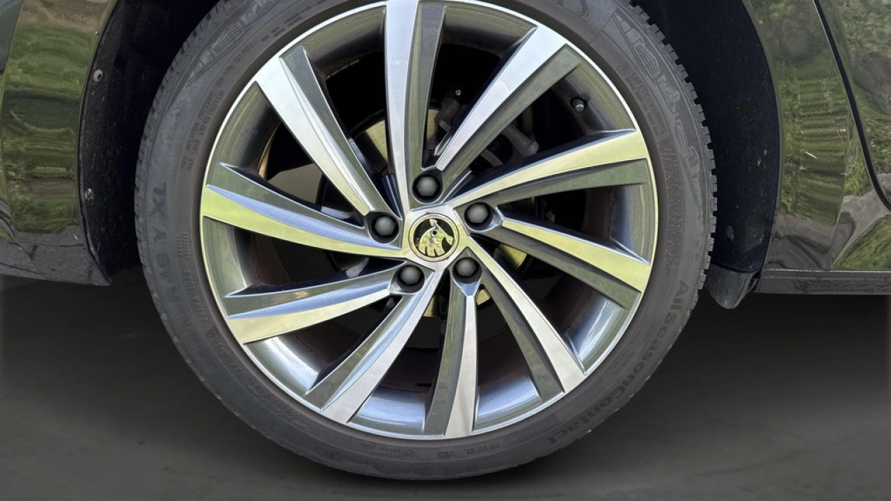 Škoda Octavia Combi 1.5 e-TSI Business Edition Plus