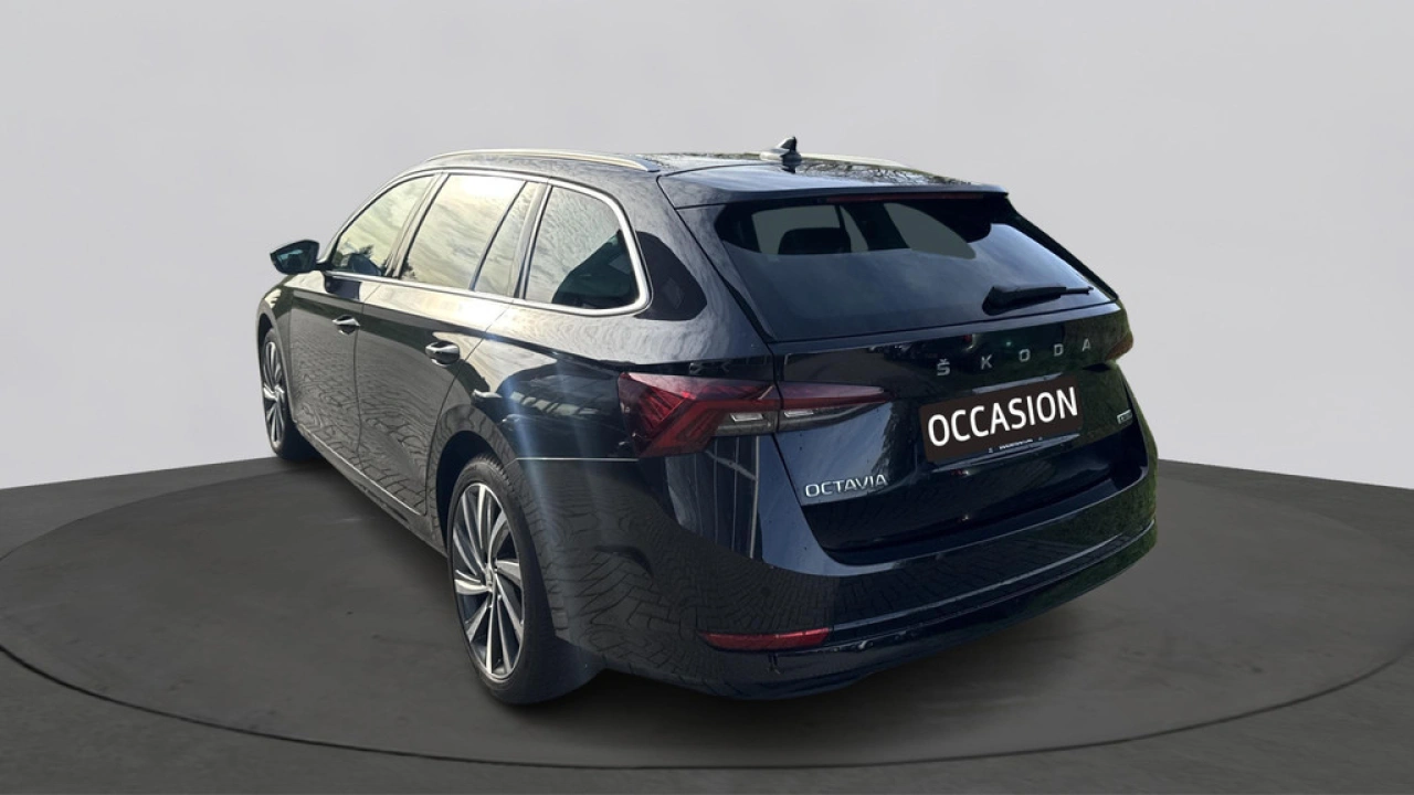 Škoda Octavia Combi 1.5 e-TSI Business Edition Plus