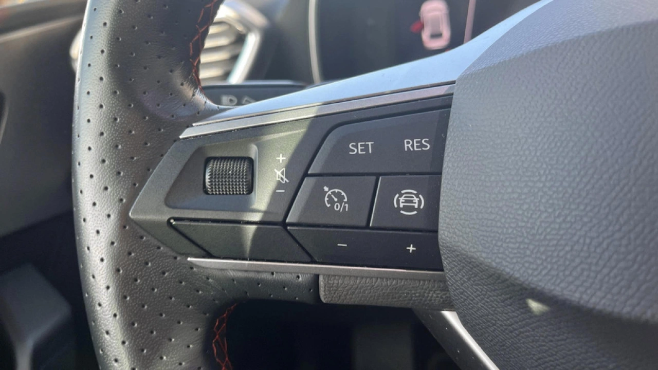 SEAT Leon Sportstourer 1.0 eTSI FR Business