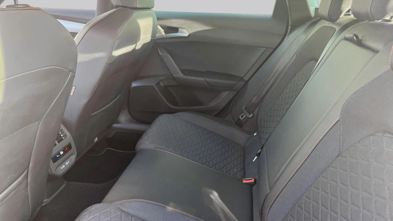 SEAT Leon Sportstourer 1.0 eTSI FR Business