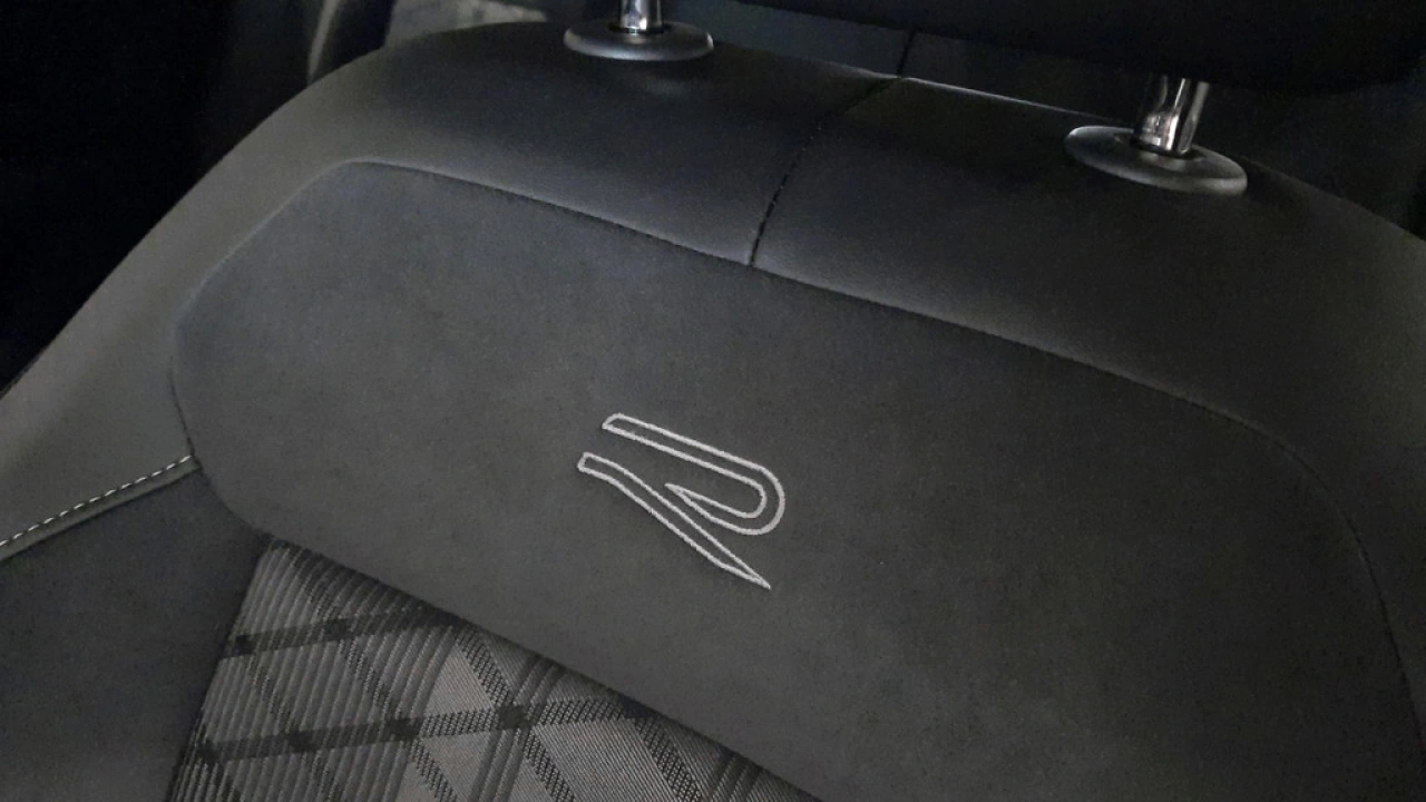 Volkswagen T-Cross 1.0 TSI R-Line Edition | Black Style | Camera | Navi | Active Info Display | Demonstratieauto