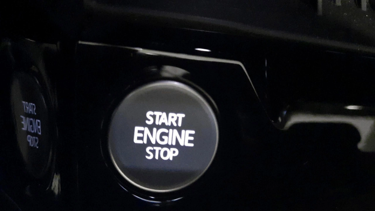 Volkswagen T-Cross 1.0 TSI R-Line Edition | Black Style | Camera | Navi | Active Info Display | Demonstratieauto