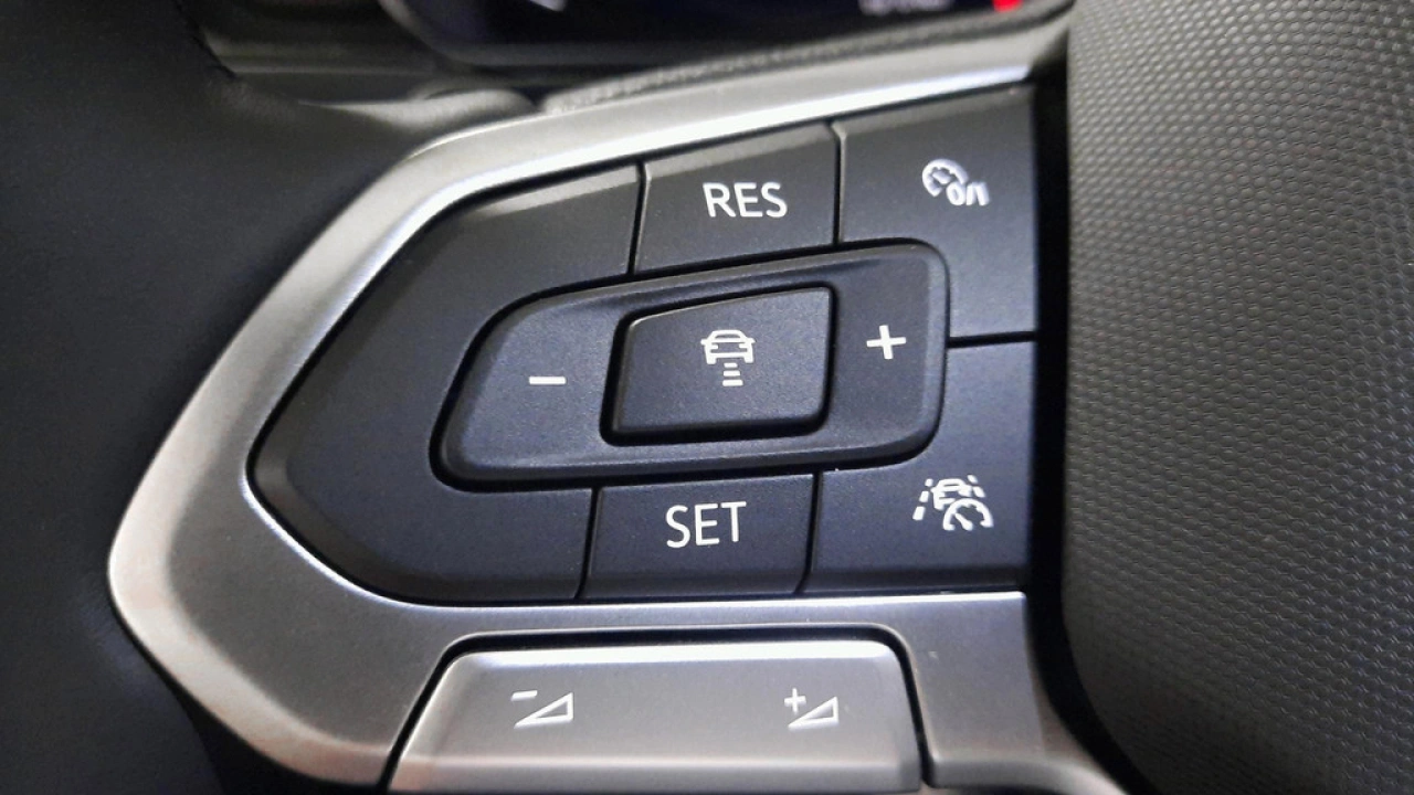 Volkswagen T-Cross 1.0 TSI R-Line Edition | Black Style | Camera | Navi | Active Info Display | Demonstratieauto