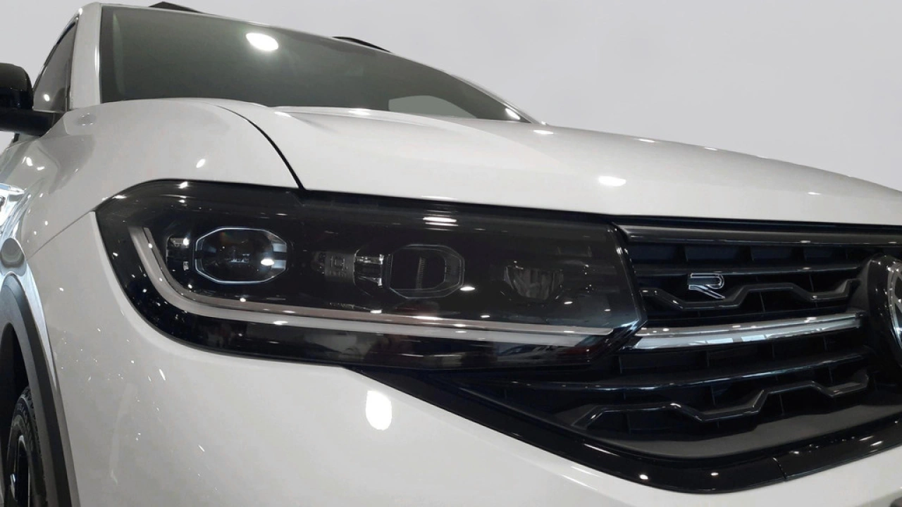 Volkswagen T-Cross 1.0 TSI R-Line Edition | Black Style | Camera | Navi | Active Info Display | Demonstratieauto