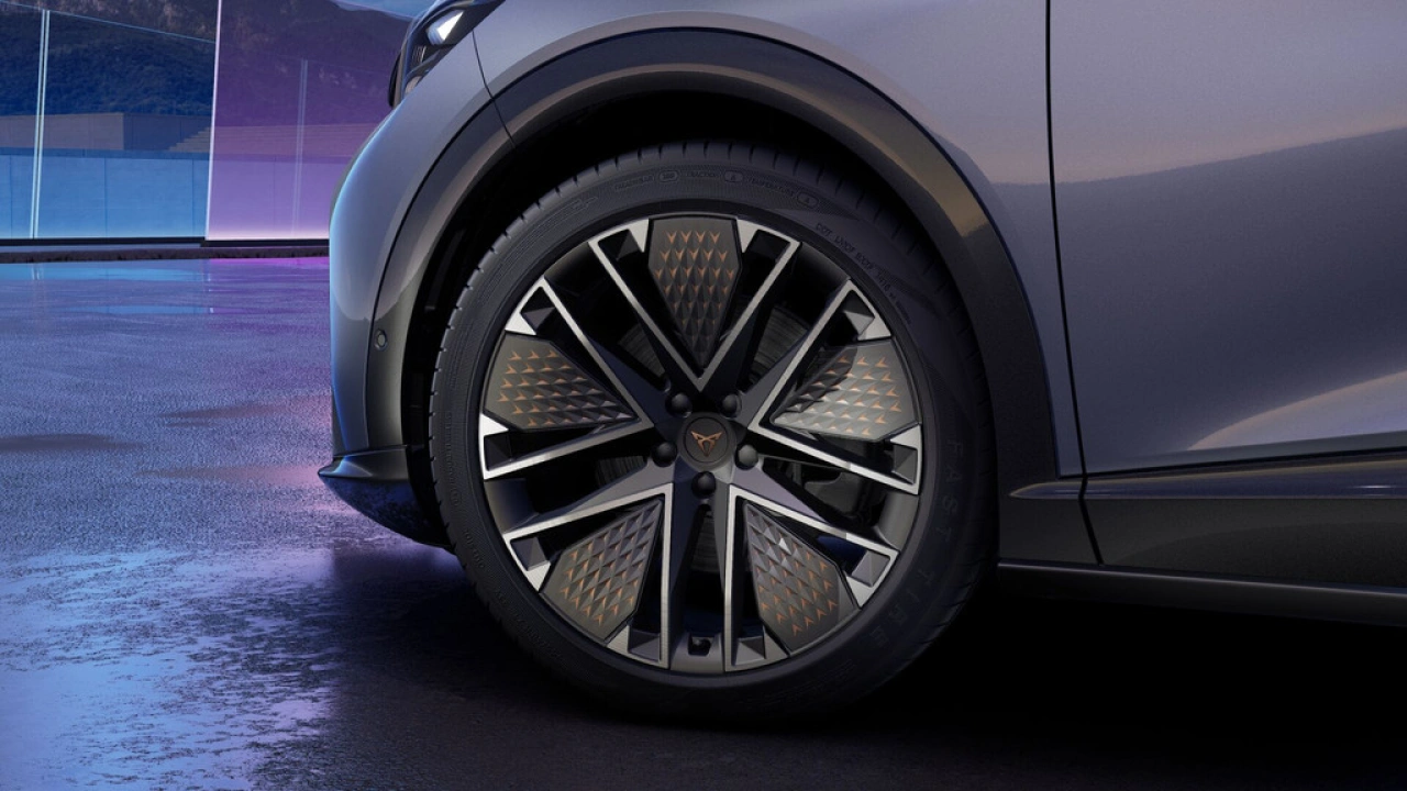 CUPRA Tavascan 77kWh Elektromotor 340 1AT VZ Extreme