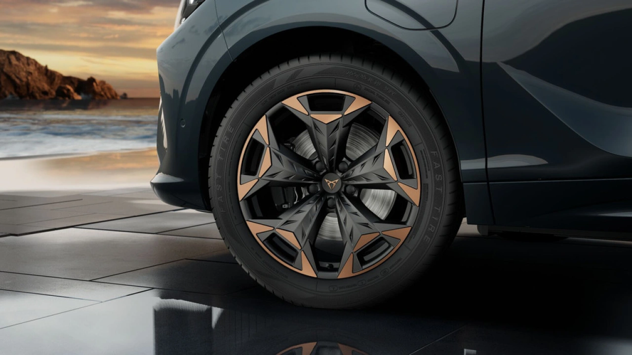 CUPRA Terramar 1.5 TSI e-Hybrid 272 6DSG VZ Performance