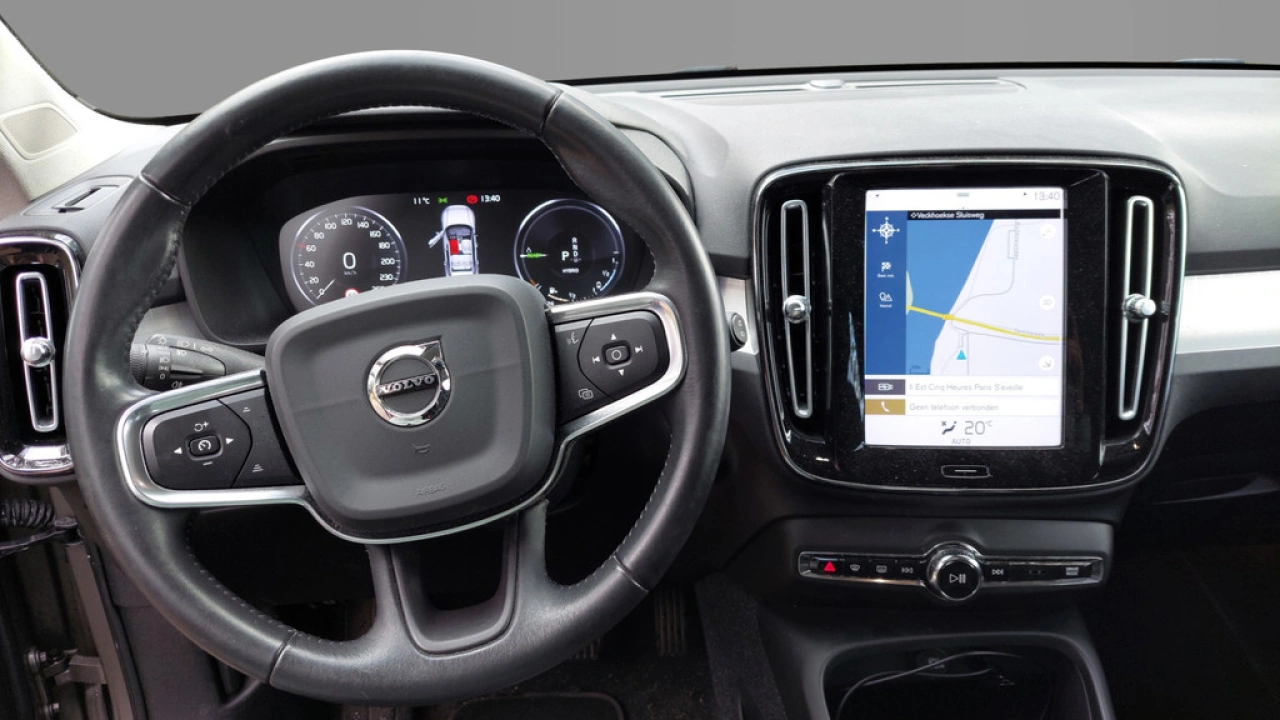 Volvo XC40 1.5 T5 262pk PHEV Twin Engine Momentum Pro