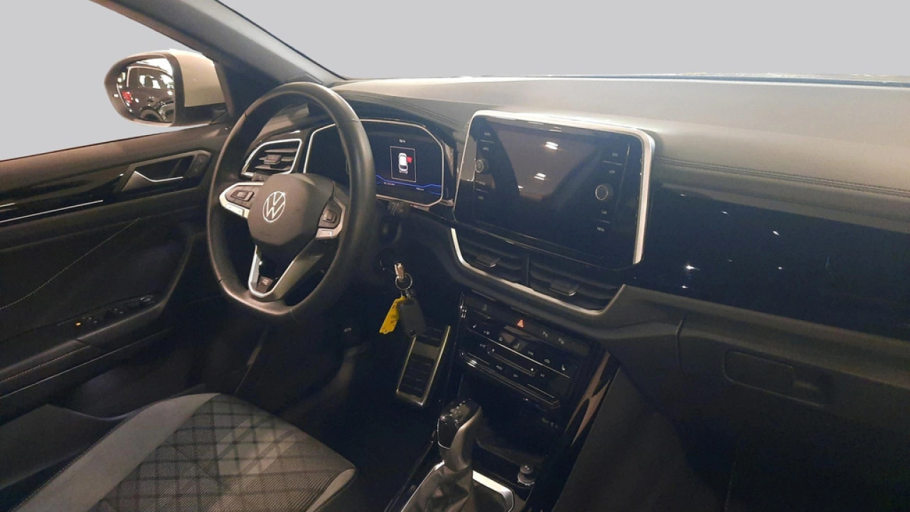 Volkswagen T-Roc 1.5 TSI R-Line Business | afn Trekhaak | Privacy Glass |