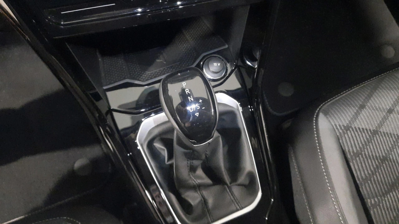 Volkswagen T-Roc 1.5 TSI R-Line Business | afn Trekhaak | Privacy Glass |