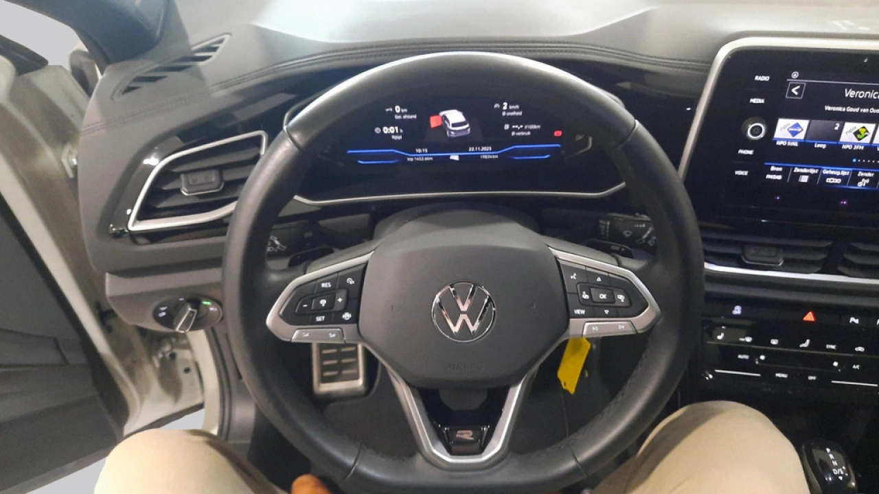 Volkswagen T-Roc 1.5 TSI R-Line Business | afn Trekhaak | Privacy Glass |