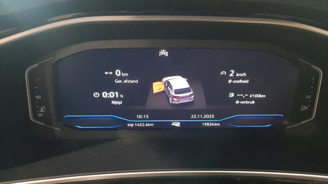 Volkswagen T-Roc 1.5 TSI R-Line Business | afn Trekhaak | Privacy Glass |