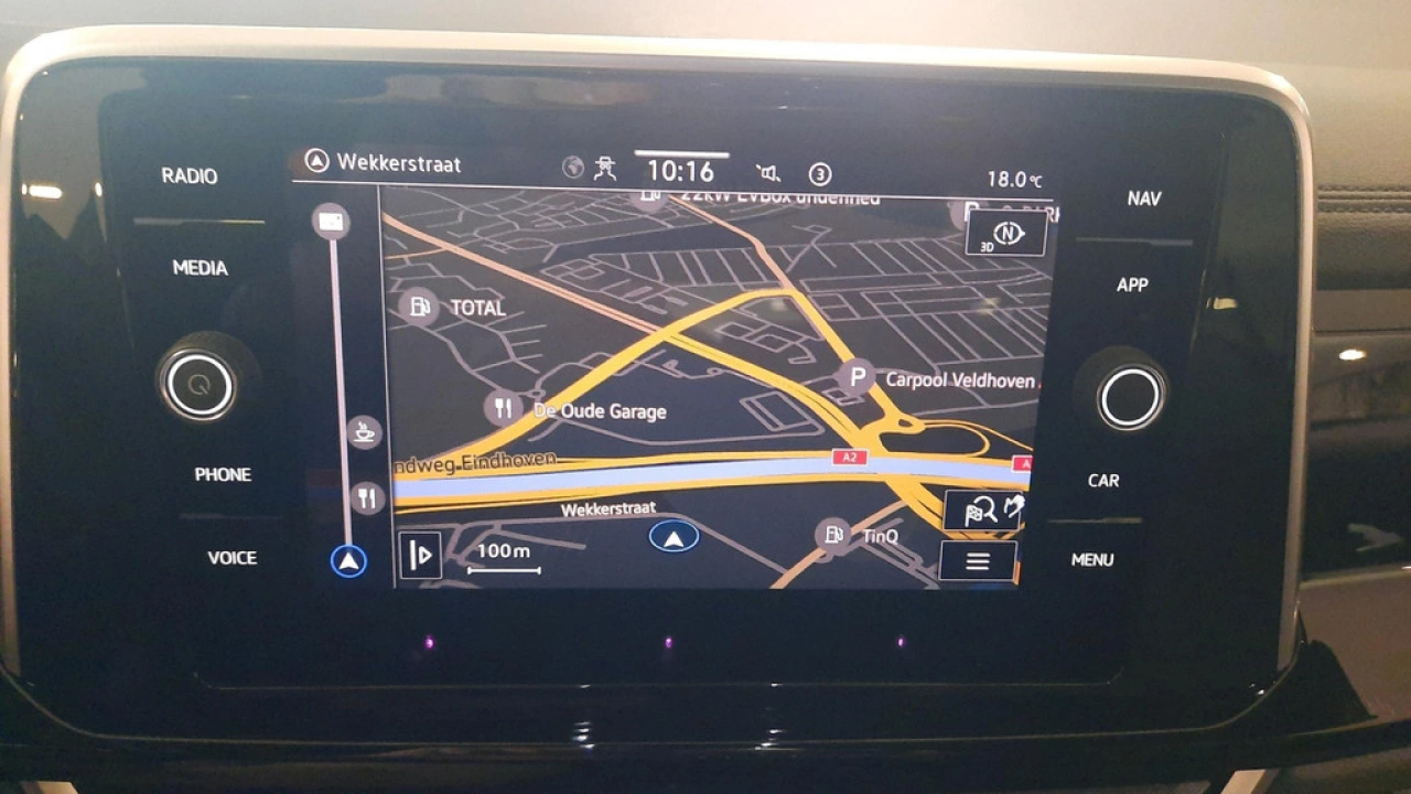 Volkswagen T-Roc 1.5 TSI R-Line Business | afn Trekhaak | Privacy Glass |