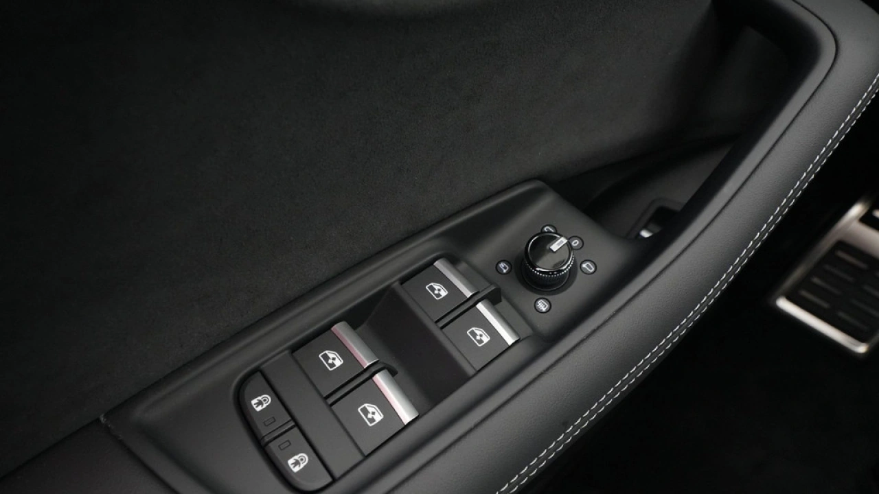 Audi Q8 60 TFSI e quattro Pro Line S S Line Competition