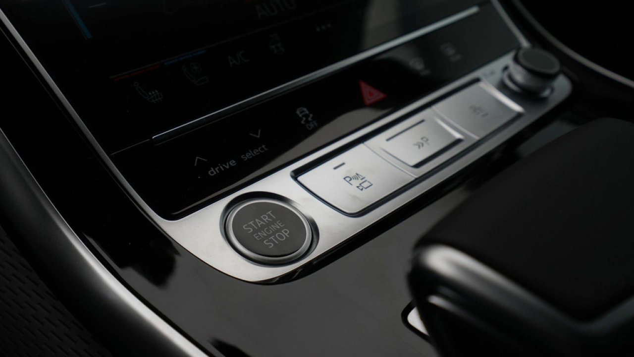 Audi Q8 60 TFSI e quattro Pro Line S S Line Competition