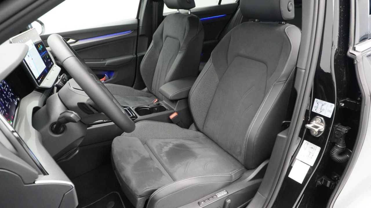 Volkswagen Golf 1.5 eHybrid 50 Edition