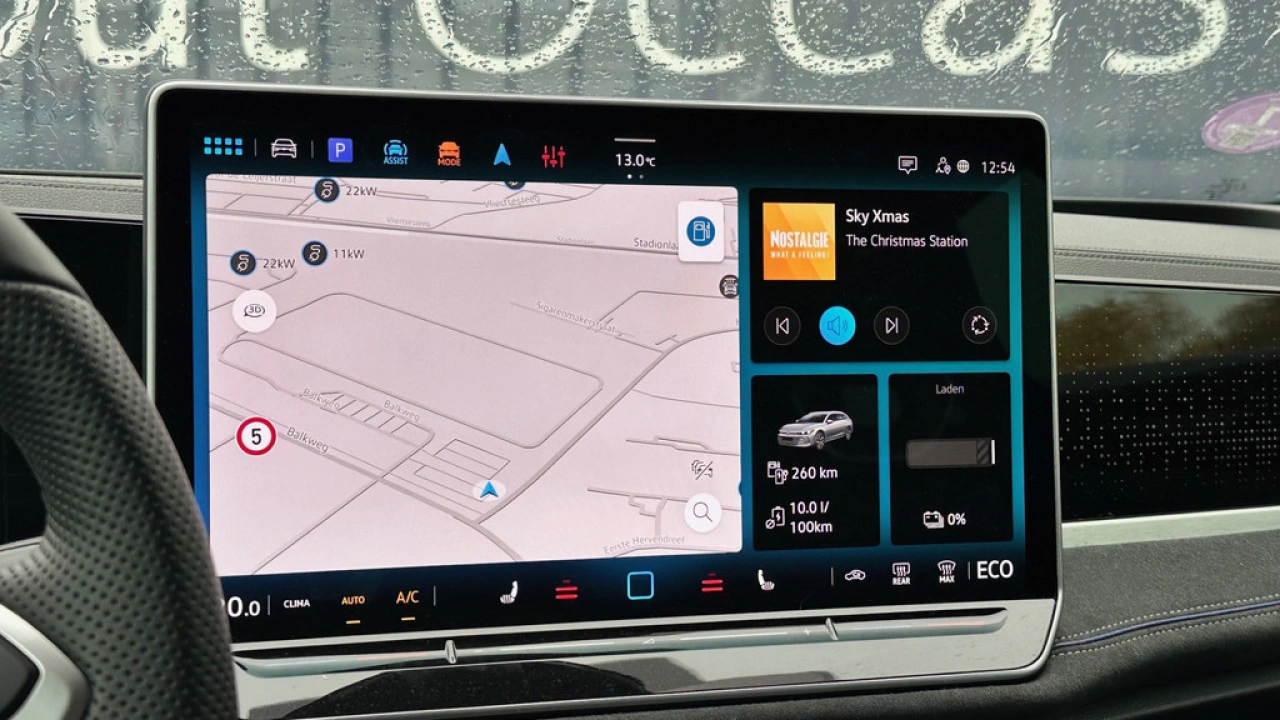 Volkswagen Passat Variant 1.5 eHybrid 272pk DSG R-Line Business DCC Harman/Kardon