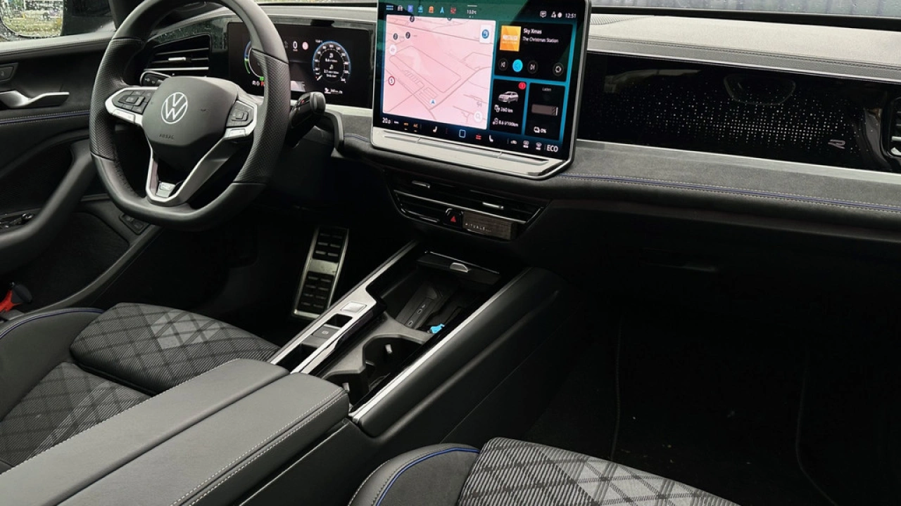 Volkswagen Passat Variant 1.5 eHybrid 272pk DSG R-Line Business DCC Harman/Kardon