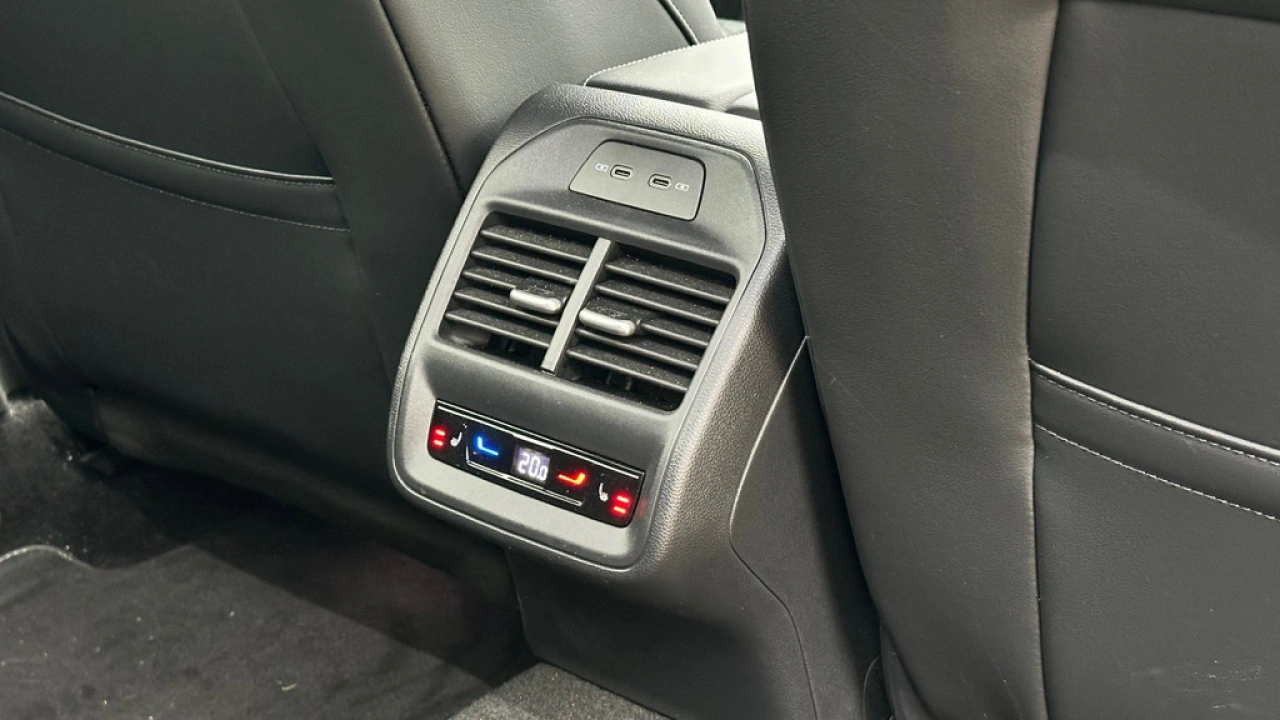 Volkswagen Passat Variant 1.5 eHybrid 272pk DSG R-Line Business DCC Harman/Kardon