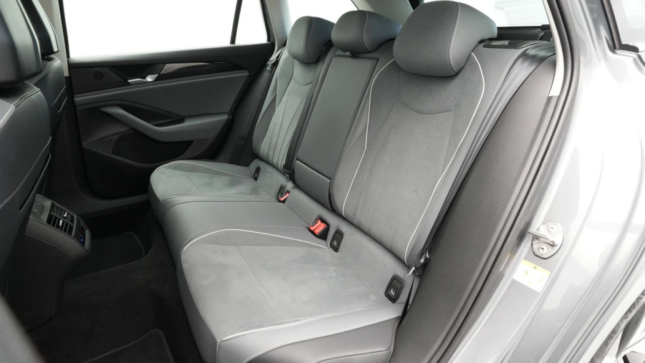 Volkswagen Passat Variant 1.5 eTSI 150pk Business