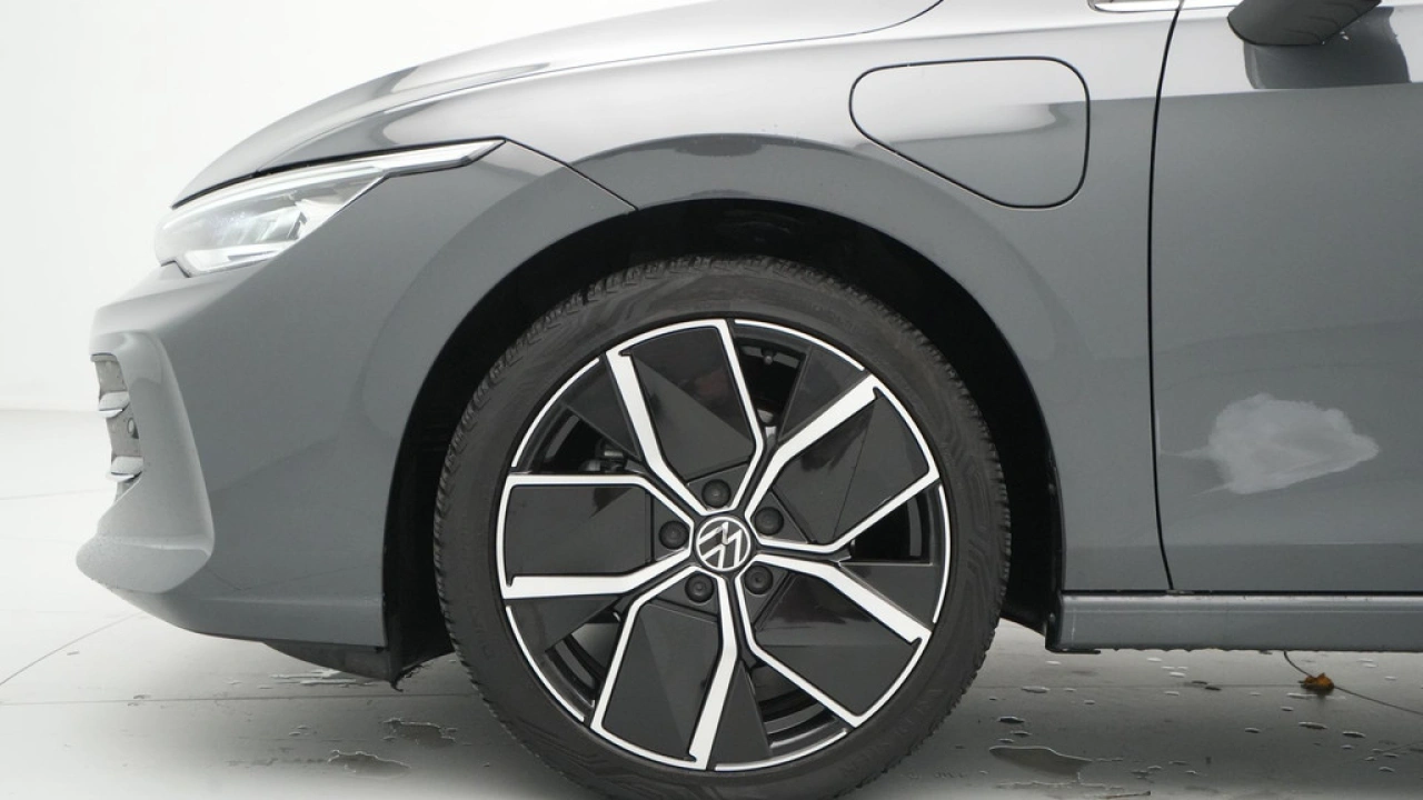 Volkswagen Golf 1.5 eHybrid 204pk 50 Edition