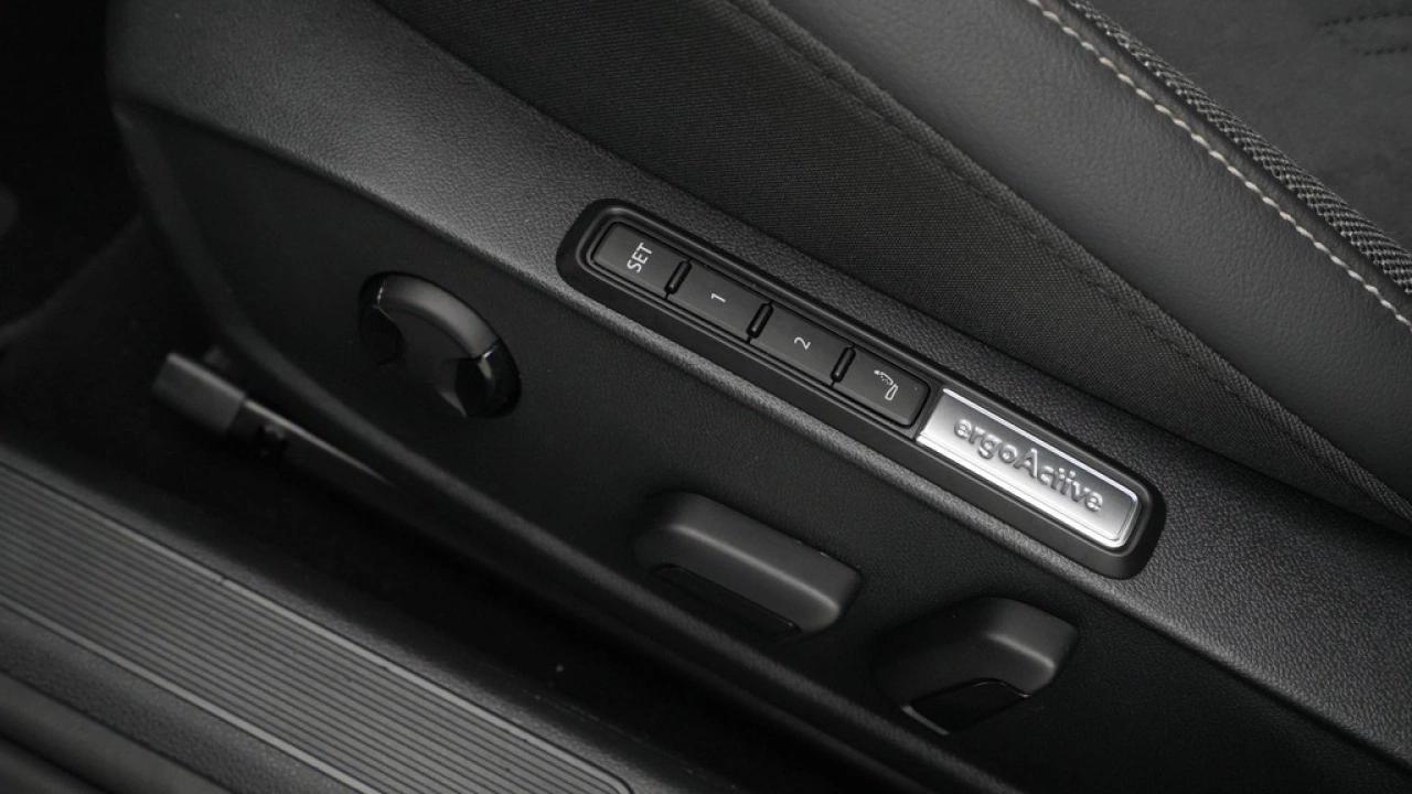 Volkswagen Golf 1.5 eHybrid 204pk 50 Edition