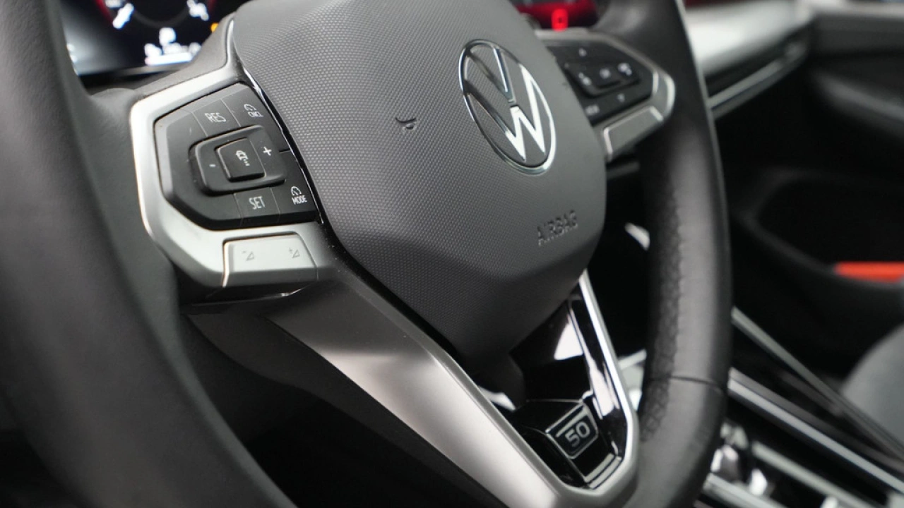 Volkswagen Golf 1.5 eHybrid 204pk 50 Edition