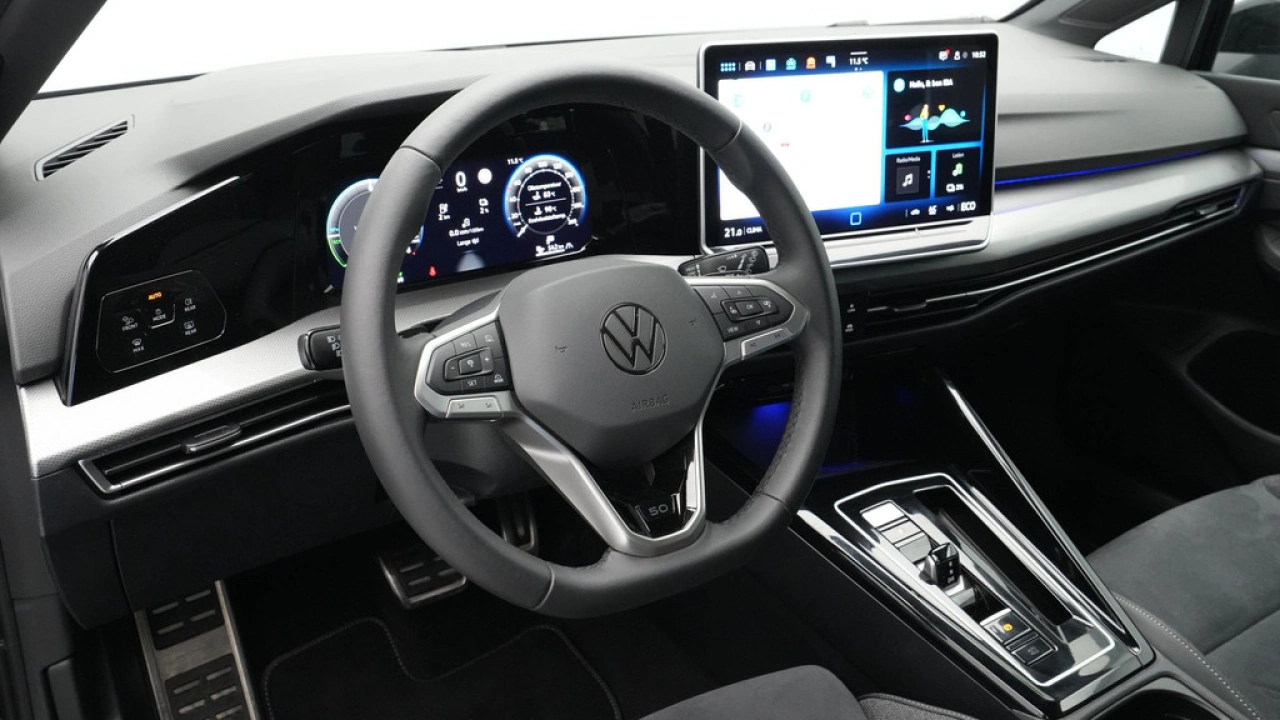 Volkswagen Golf 1.5 eHybrid 204pk 50 Edition