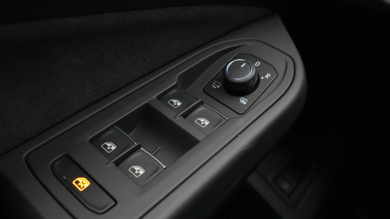 Volkswagen Golf 1.5 eHybrid 204pk 50 Edition