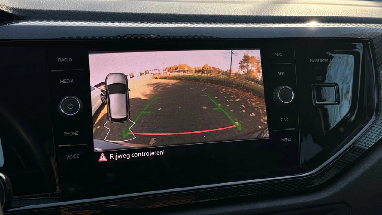 Volkswagen Polo 1.0 TSI 95pk Life Edition Navigatie camera