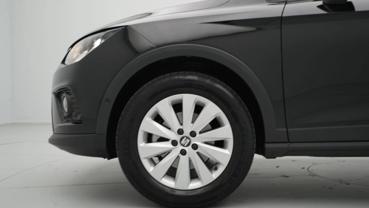 SEAT Arona 1.0 TSI 95pk Style Business Intense