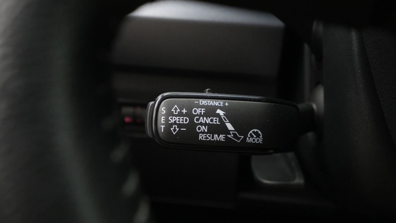 SEAT Arona 1.0 TSI 95pk Style Business Intense