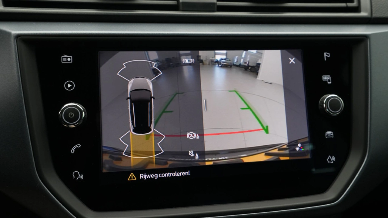 SEAT Arona 1.0 TSI 95pk Style Business Intense