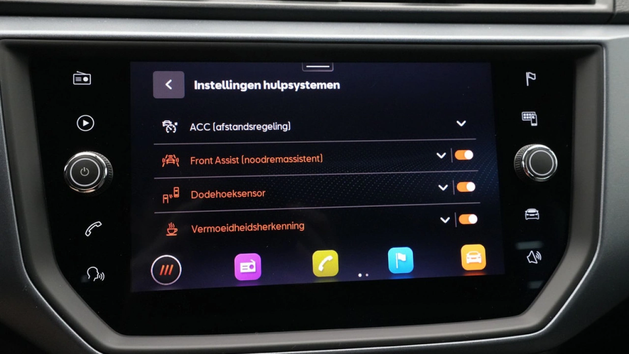 SEAT Arona 1.0 TSI 95pk Style Business Intense