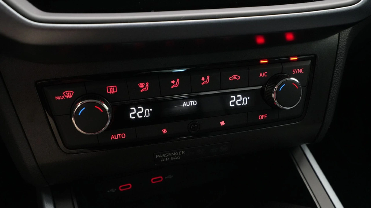 SEAT Arona 1.0 TSI 95pk Style Business Intense