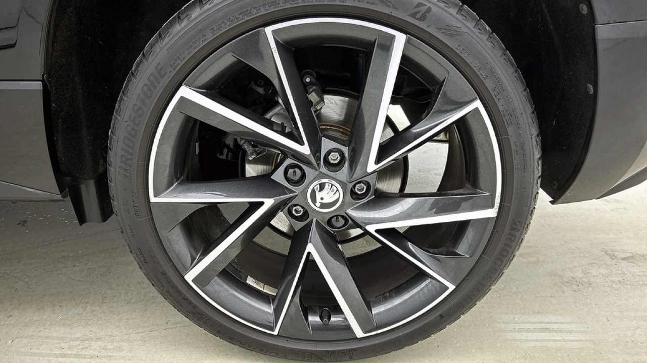 Škoda Karoq 1.5 TSI ACT 150pk Sportline Business DSG