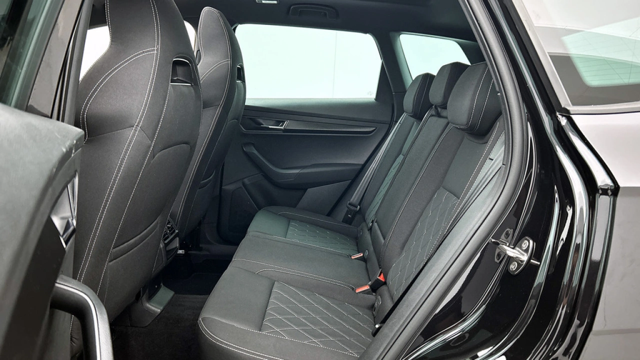 Škoda Karoq 1.5 TSI ACT 150pk Sportline Business DSG