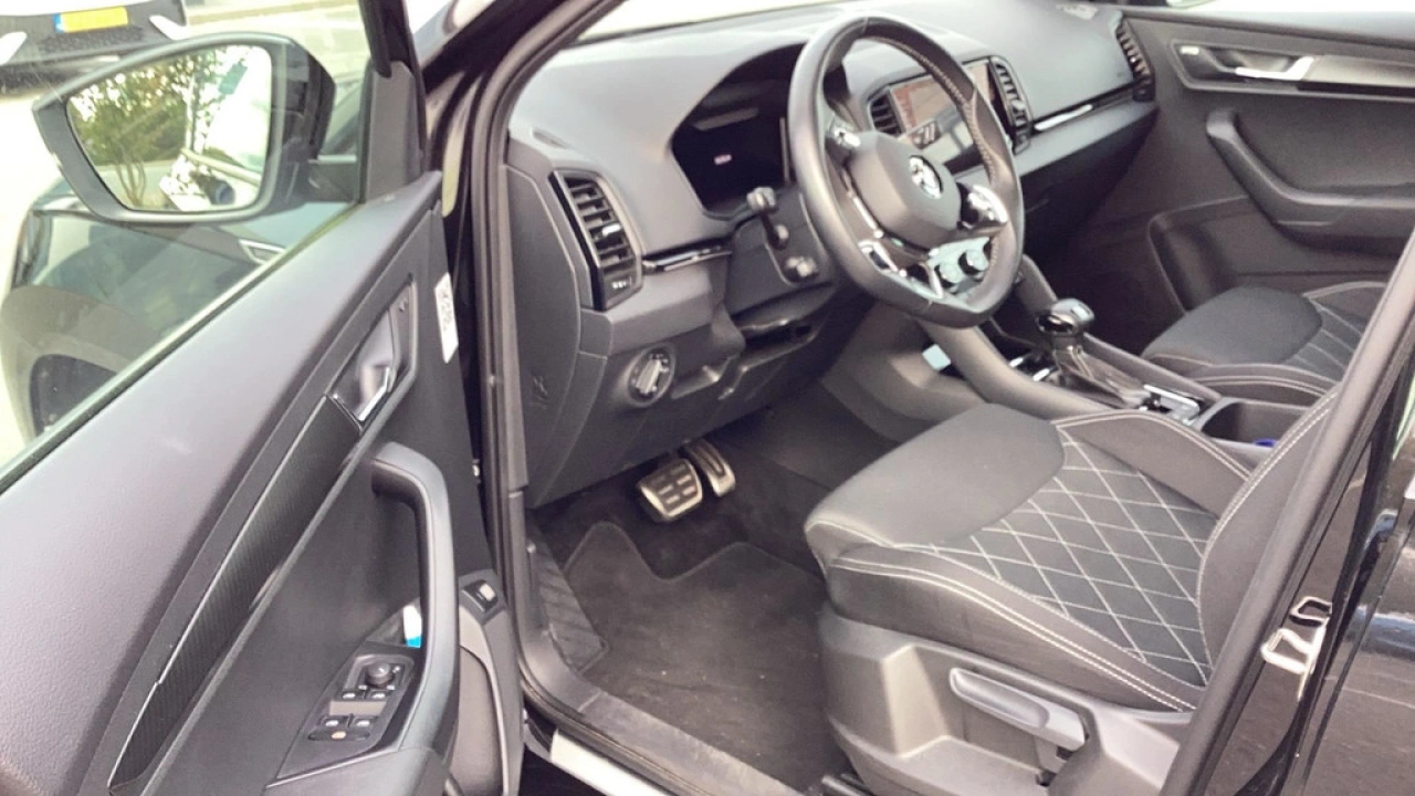 Škoda Karoq 1.5 TSI ACT 150pk Sportline Business DSG