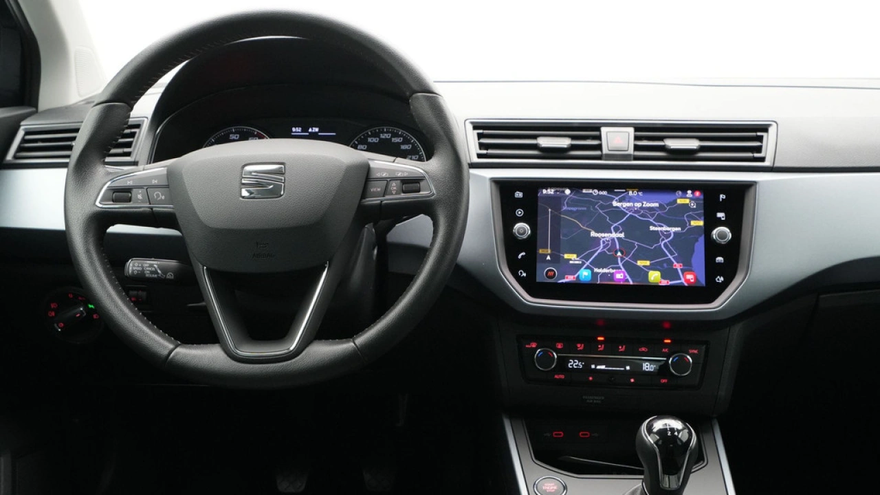 SEAT Arona 1.0 TSI 95pk Style Business Intense