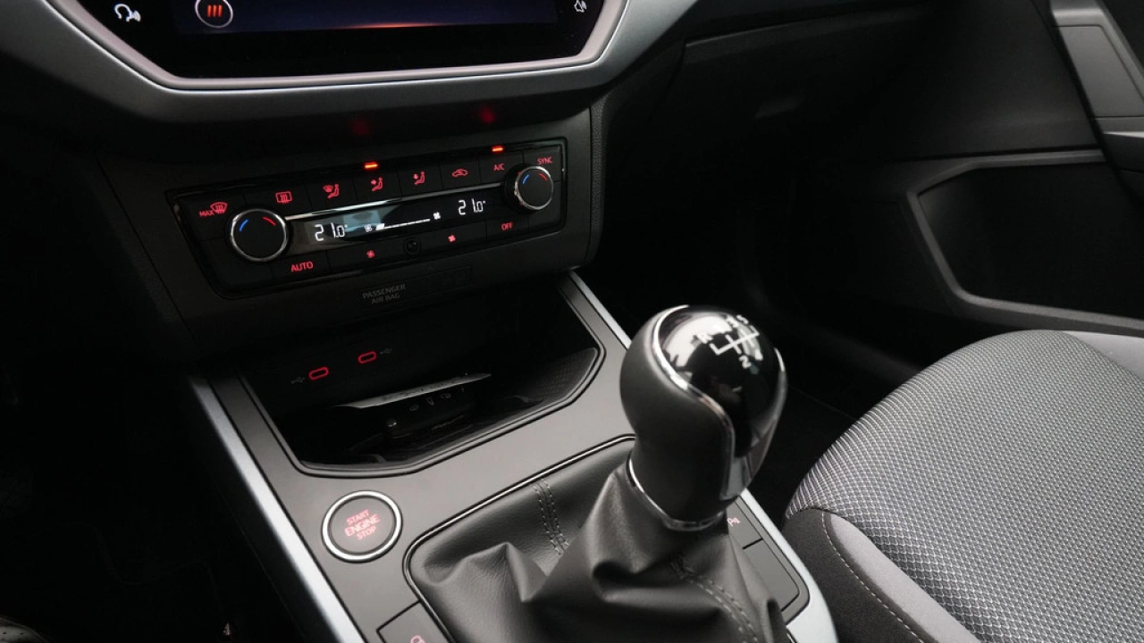 SEAT Arona 1.0 TSI 95pk Style Business Intense