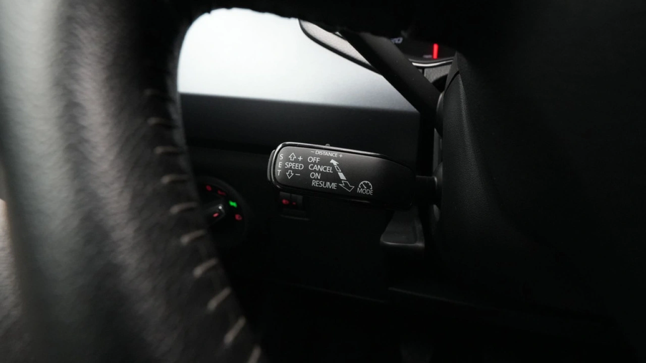 SEAT Arona 1.0 TSI 95pk Style Business Intense