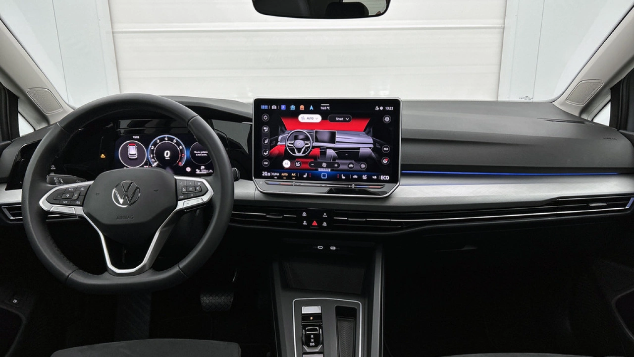 Volkswagen Golf 1.5 eHybrid 204pk Life Edition DSG